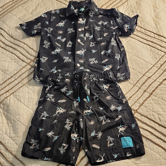 Garanimals Other - 365Kids Tropical Shark Button Down Shirt & Matching Short Set,Size 7